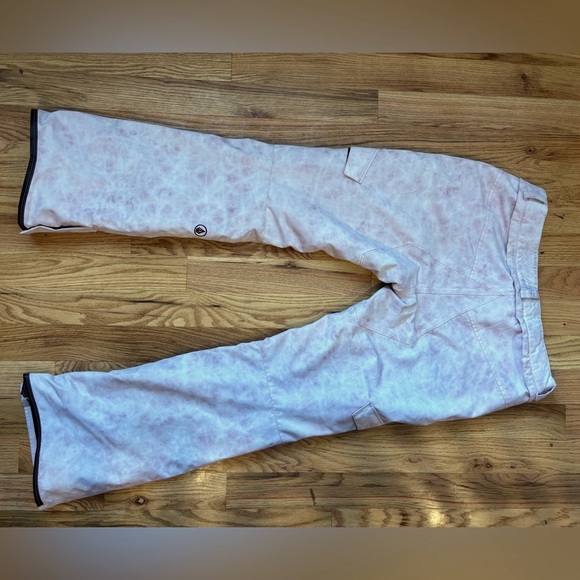 Volcom XL Women’s Bridger Insulated Snowboard Pants - Picture 4 of 5